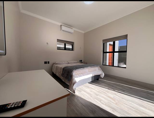 5 BEDROOM HOUSE FOR SALE IN MALMESBURY RURAL